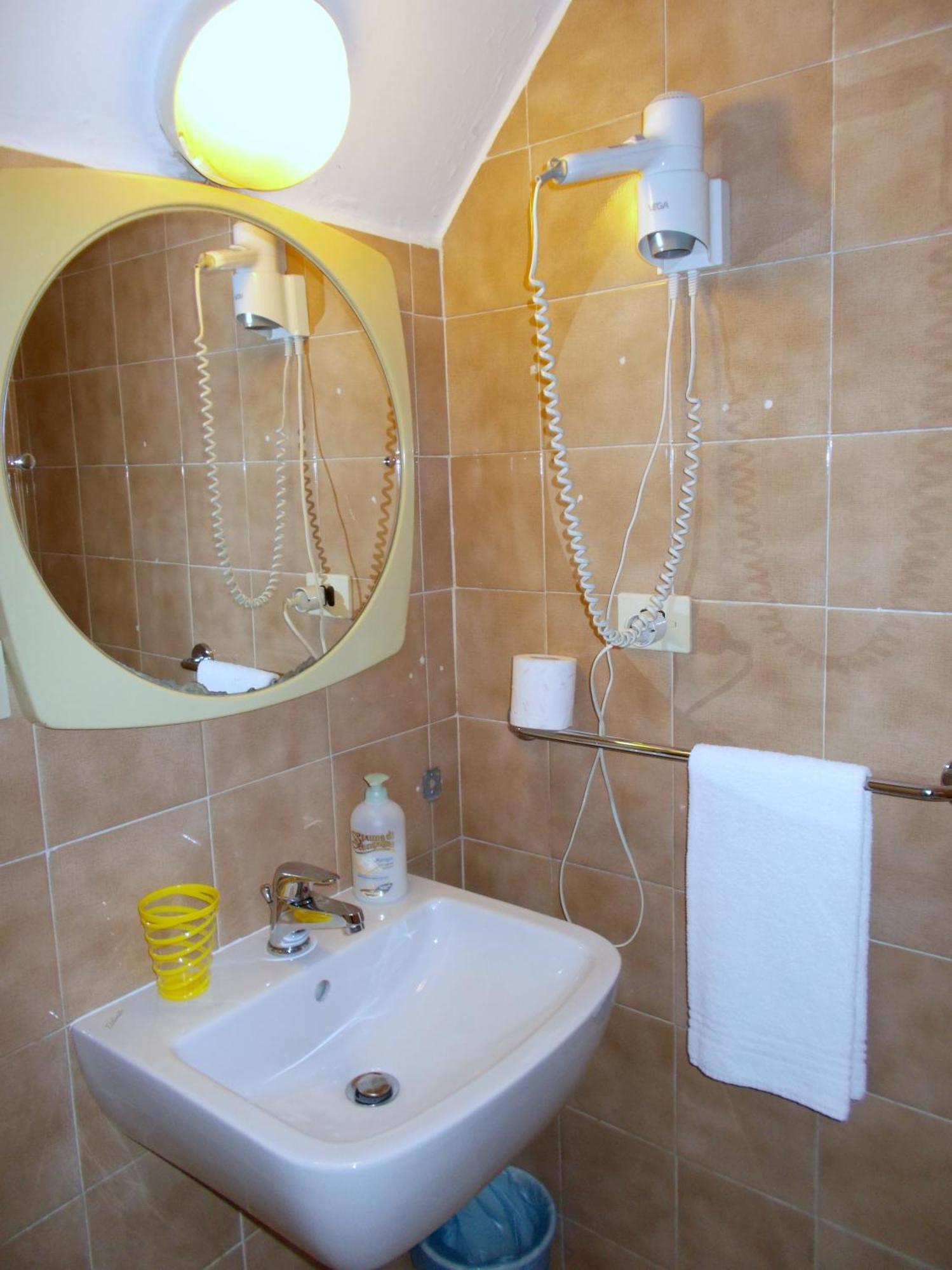 Hotel D'Azeglio Firenze Phòng bức ảnh